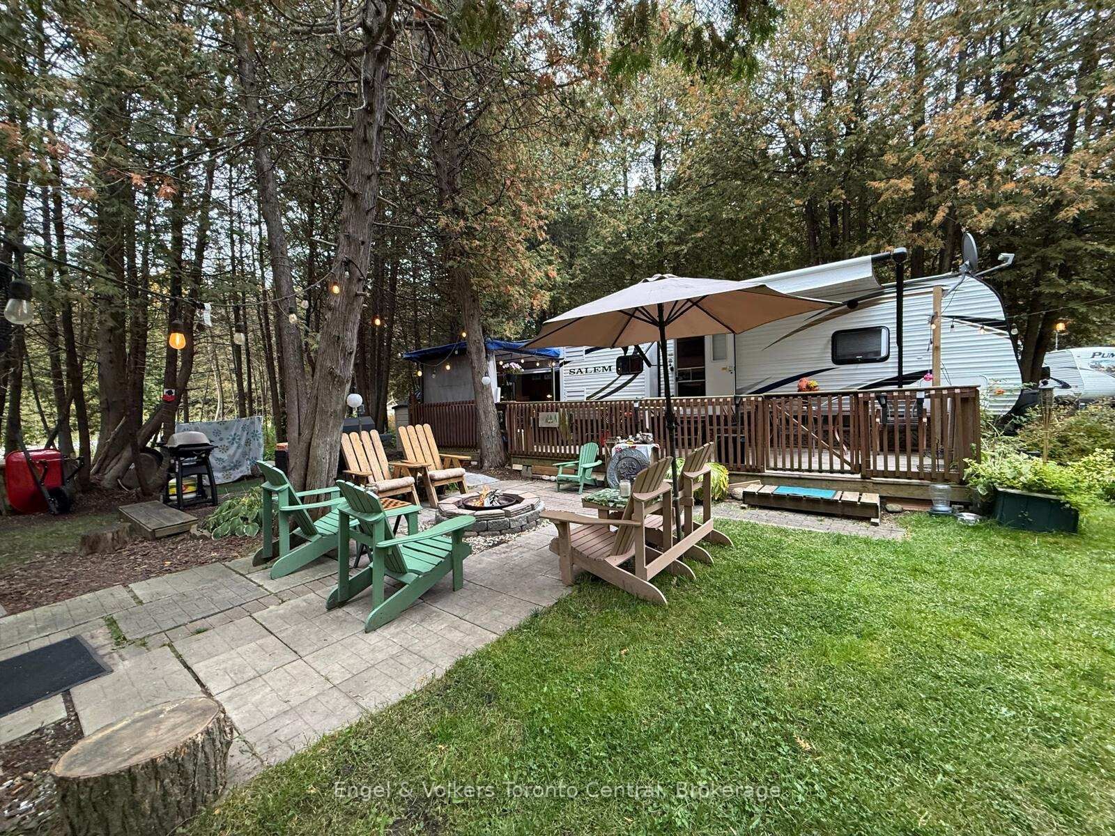 Property Photo:  7489 Sideroad 5 E N/A C 8  ON N0G 2L0 