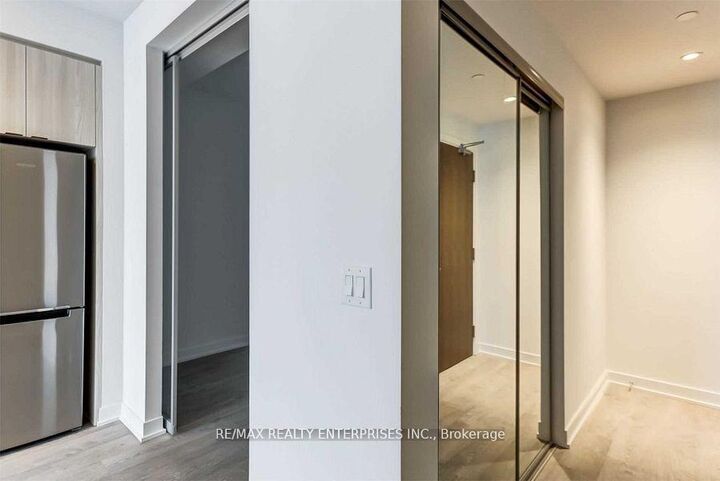 Property Photo:  1926 Lake Shore Boulevard W 3607  ON M6S 1A1 