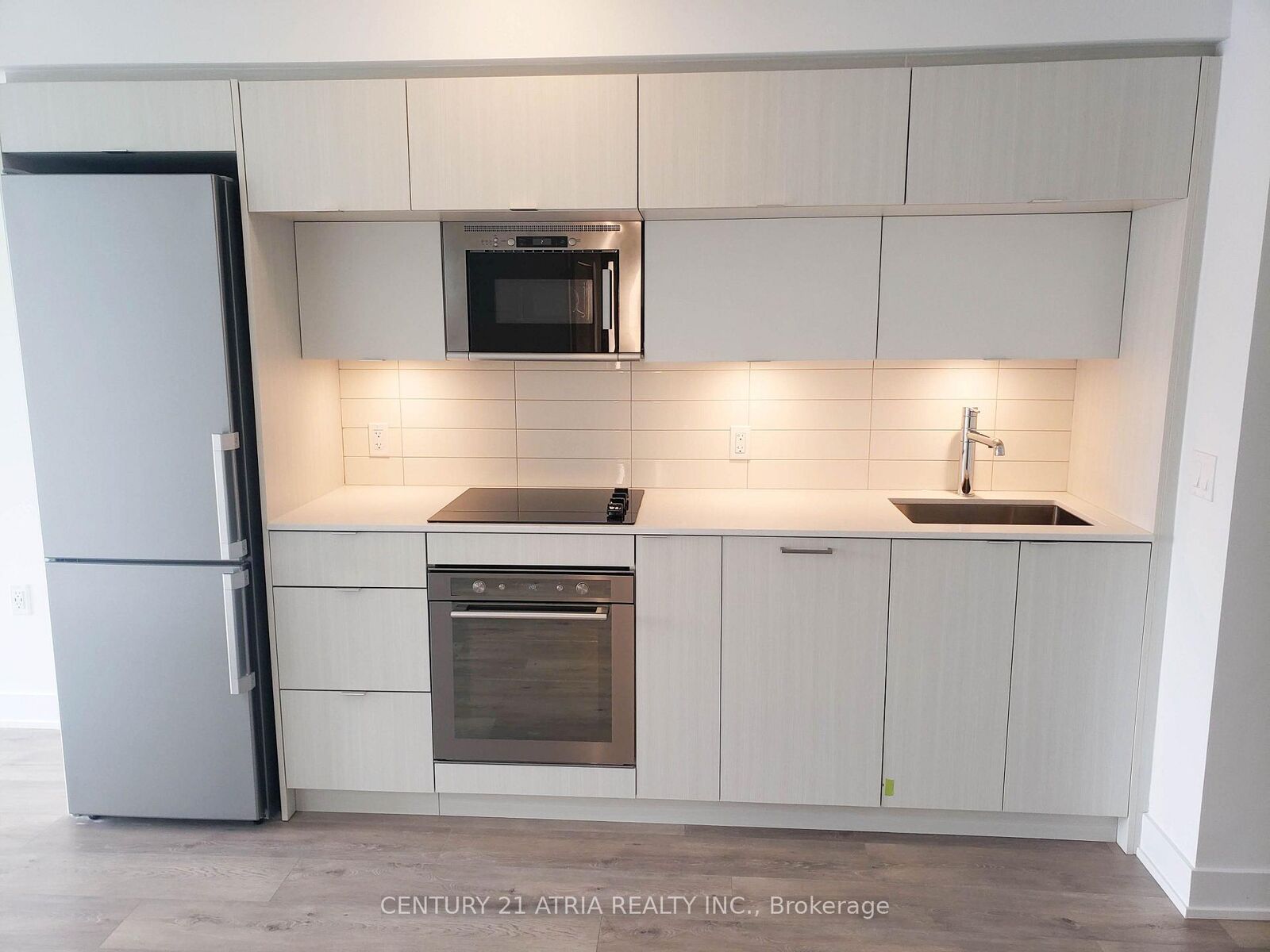 Property Photo:  575 Bloor Street E 1702  ON M4W 0B2 