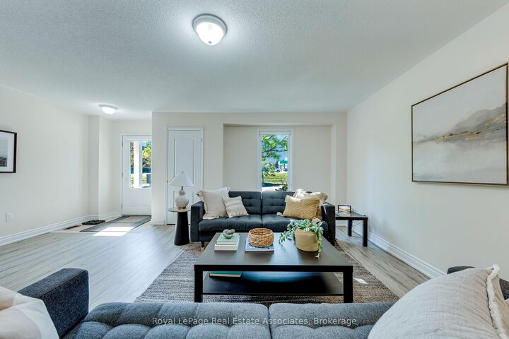 Property Photo:  2375 Truscott Drive 1  ON L5J 2B1 