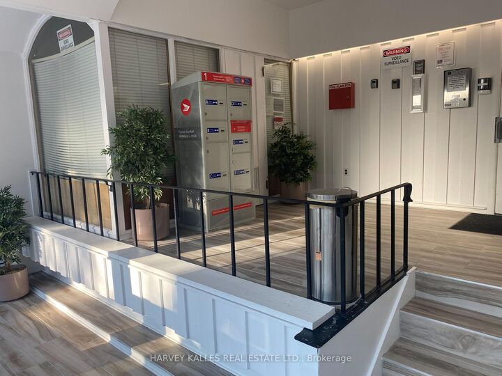 Property Photo:  1582 Bathurst Street 311  ON M5P 3H3 