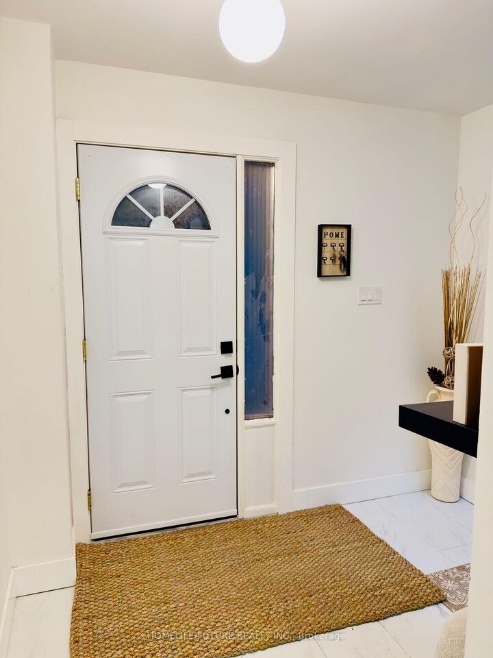 Property Photo:  51 Paulander Drive 51  ON N2M 5E5 