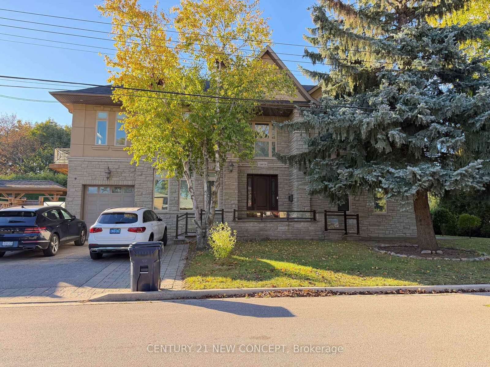 Property Photo:  1 Lissom Crescent  ON M2R 2N9 