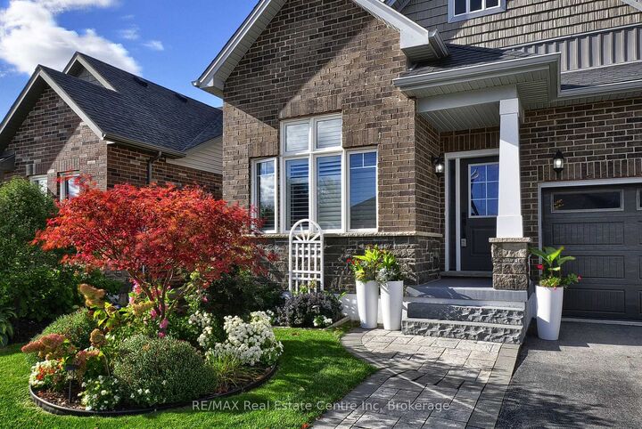 Property Photo:  318 Fairway Road  ON N4T 0A4 