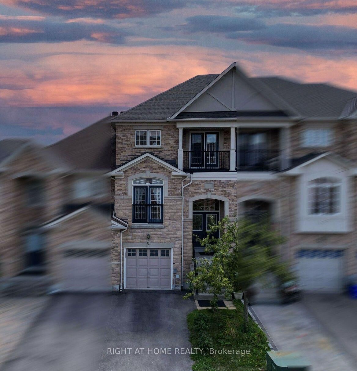 Property Photo:  11 Littleriver Court  ON L6A 0K4 