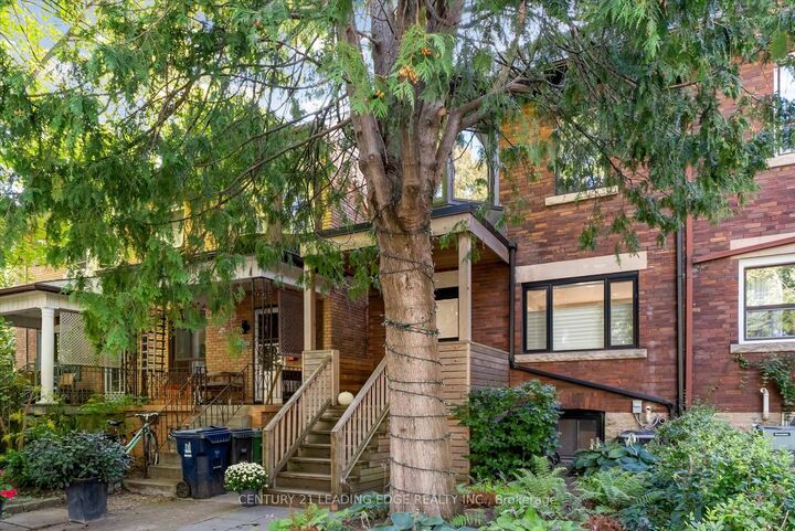Property Photo:  888 Manning Avenue  ON M6G 2X4 