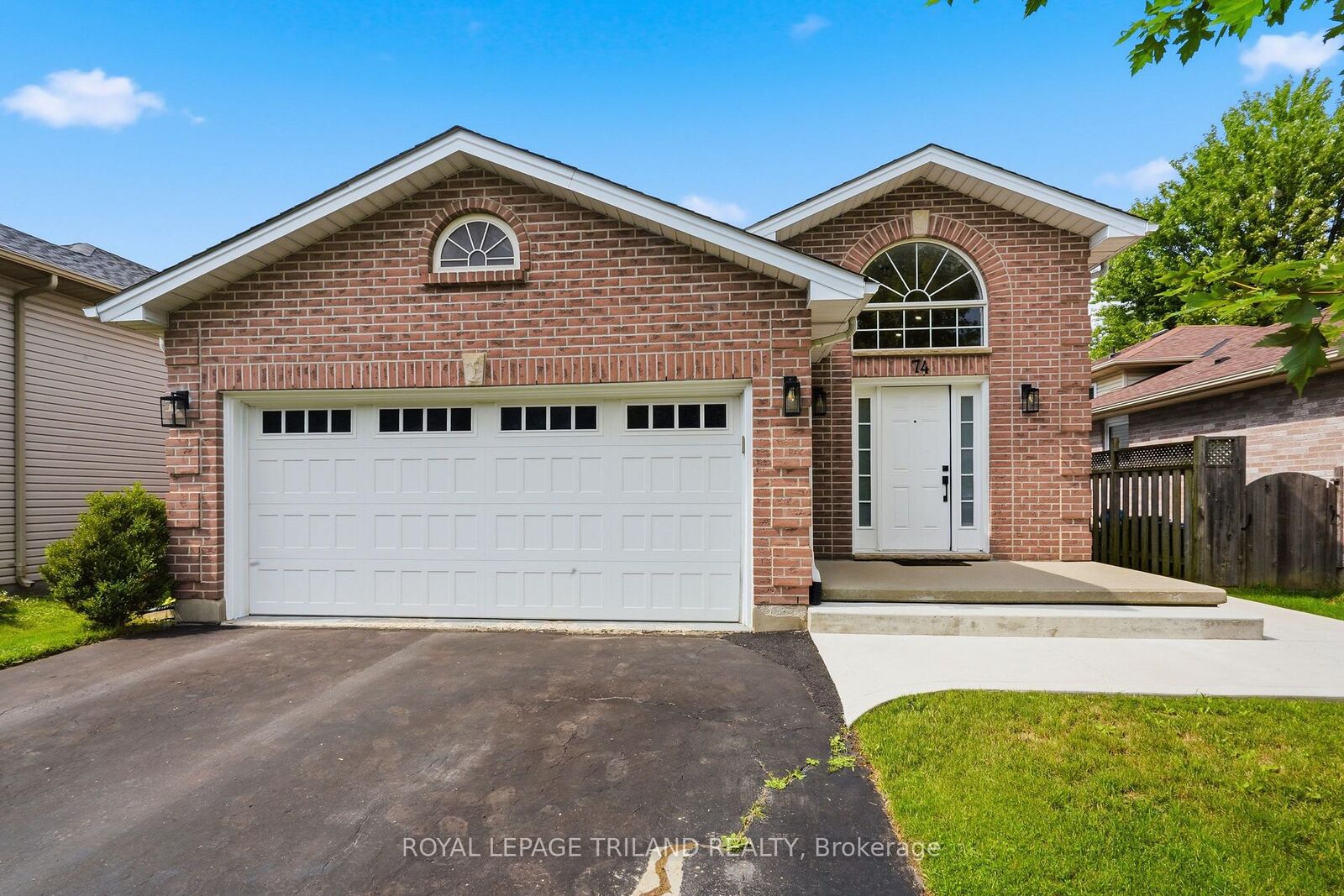 Property Photo:  74 Kennedy Place  ON N5V 4W1 