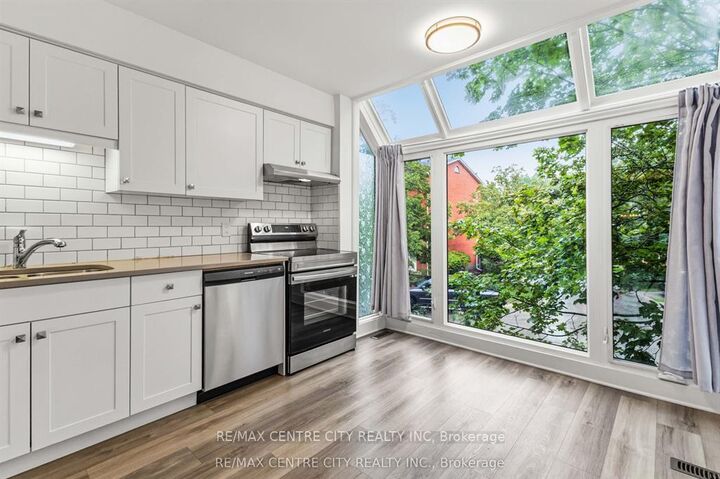 Property Photo:  683 Windermere Road 16  ON N5X 3T9 