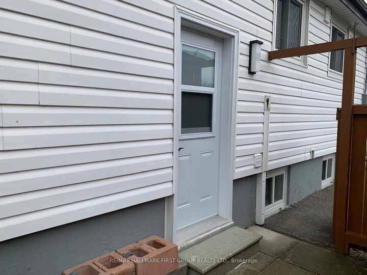 Property Photo:  731 Yeremi Street Lower  ON L1W 2W8 
