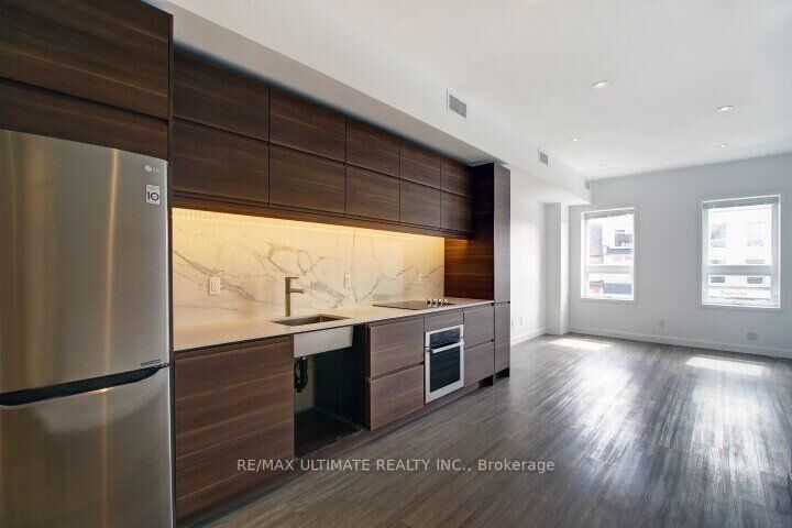 Property Photo:  492 Danforth Avenue 2  ON M4K 1P6 