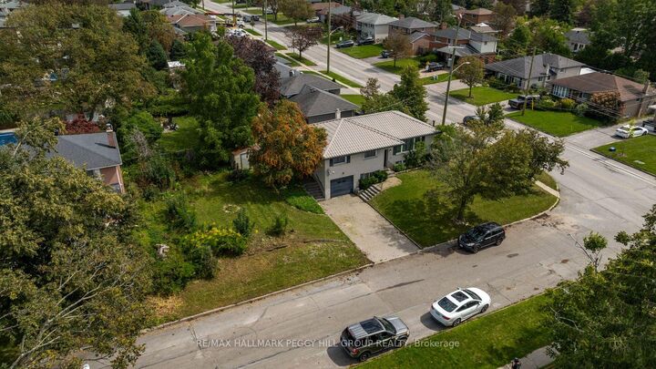 Property Photo:  3 Blue Mound Drive  ON L4M 4B1 