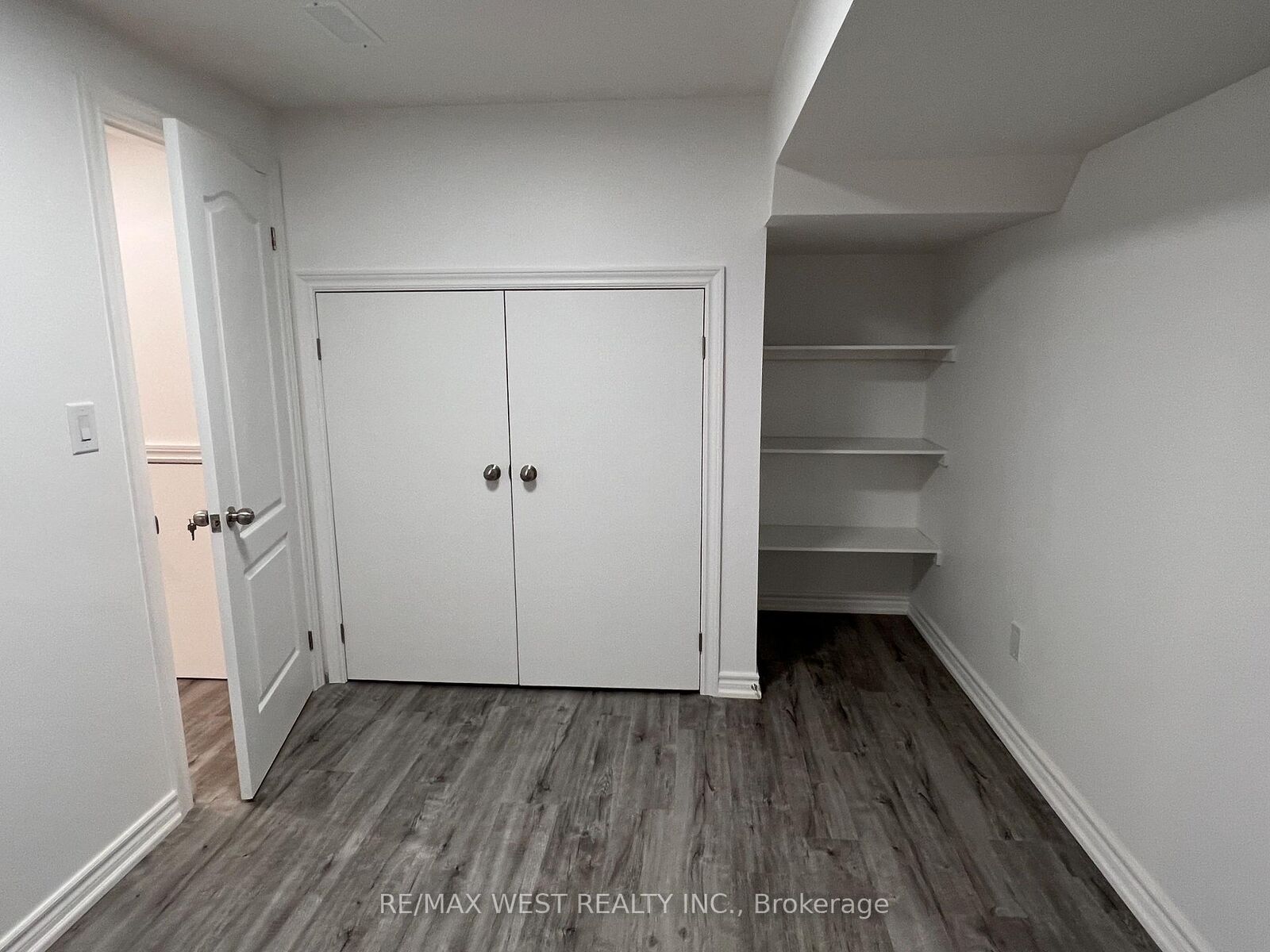 Property Photo: 3 Earnshaw Drive Basement ON L6C 0E5