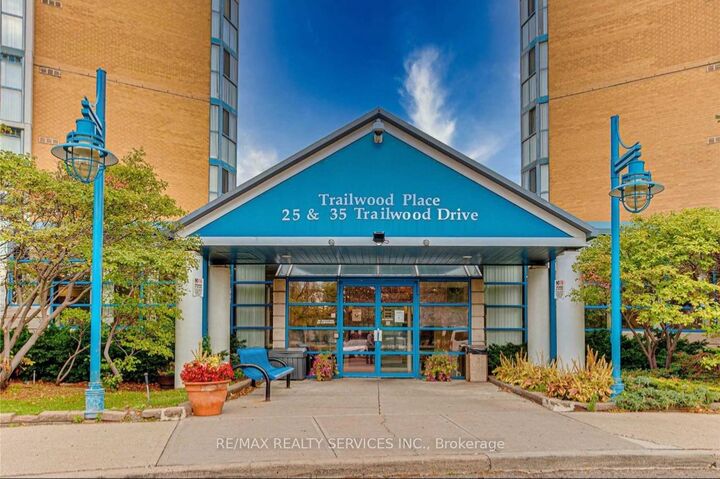 Property Photo:  25 Trailwood Drive 502  ON L4Z 3K9 