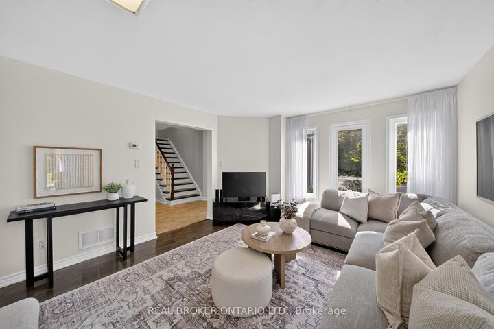 Property Photo:  63 Eric Clarke Drive  ON L1R 2H6 
