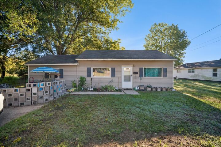Property Photo:  704 N Gertrude Avenue  OK 74467 
