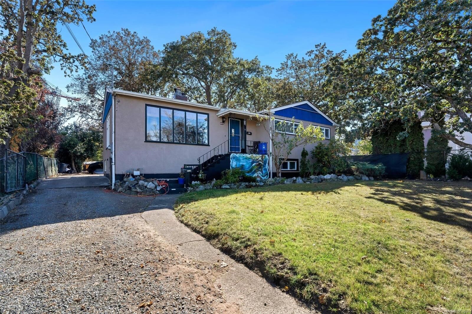 Property Photo:  847 Old Esquimalt Rd  BC V9A 4W9 