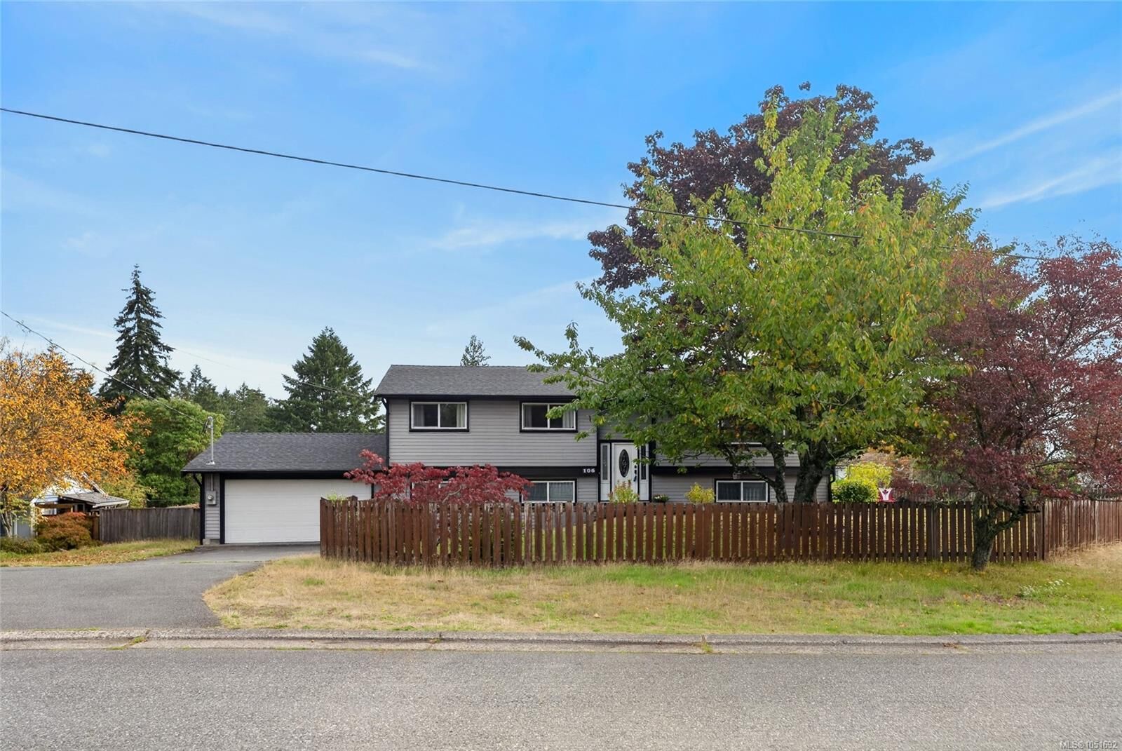 Property Photo:  106 Emery Way  BC V9R 2A8 