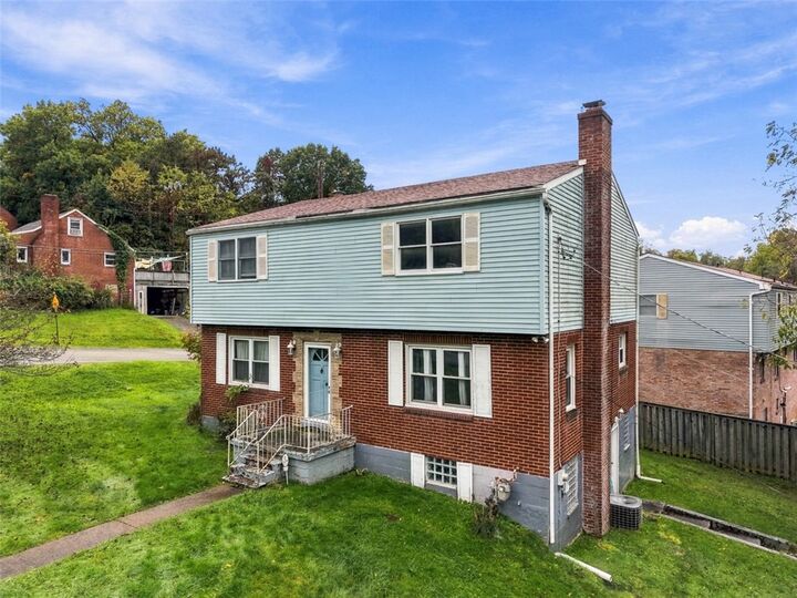 Property Photo: 179 Sycamore Dr PA 15235