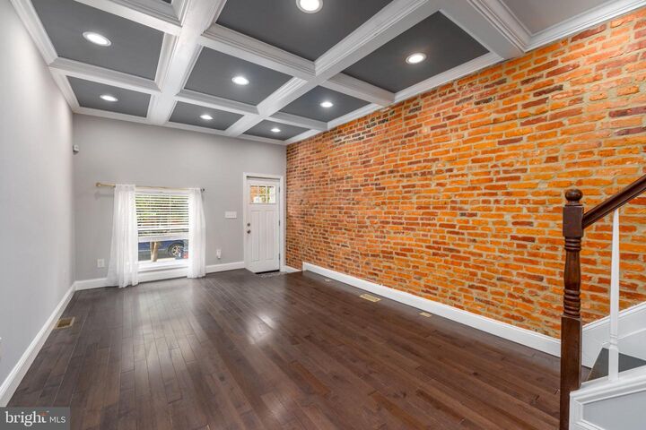 Property Photo:  635 S Lehigh Street  MD 21224 