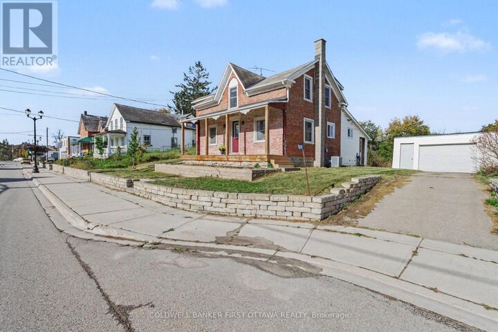 Property Photo:  42 Main Street  ON K0G 1E0 