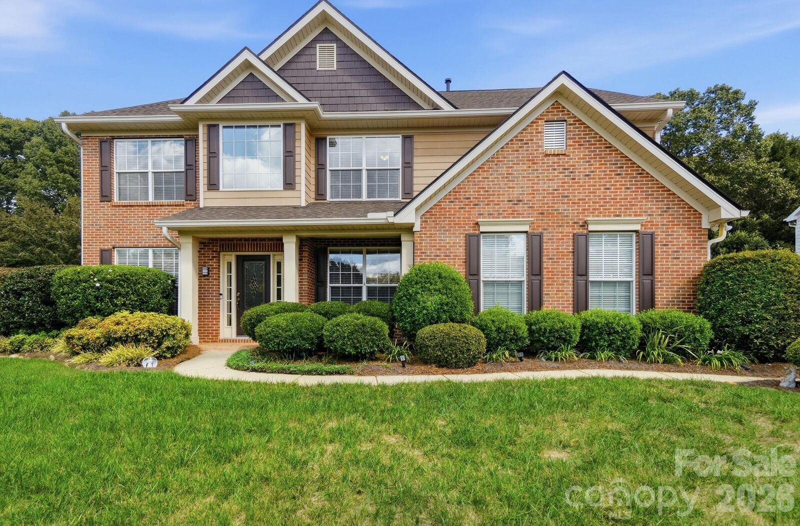 Property Photo: 1121 Deep Hollow Court NC 28173