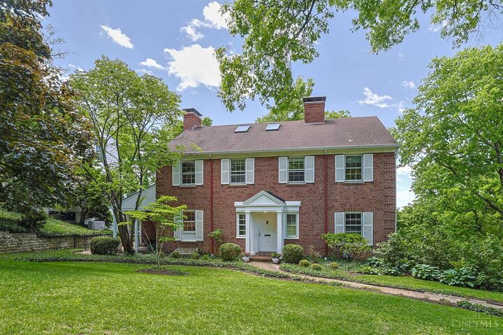 Property Photo:  11 Weebetook Lane  OH 45208 