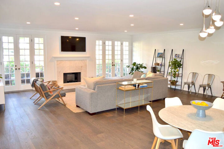 Property Photo: 11815 Dorothy St, Unit 1 CA 90049