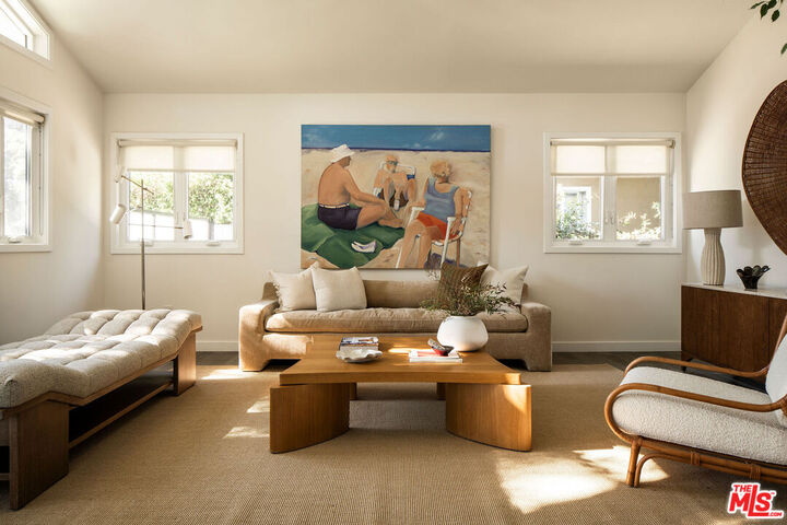 Property Photo:  3758 Barry Ave  CA 90066 