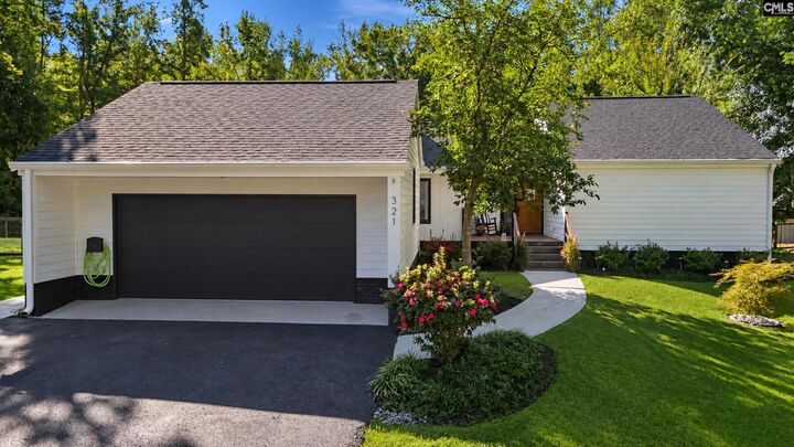Property Photo:  321 Catawba  SC 29072-9571 