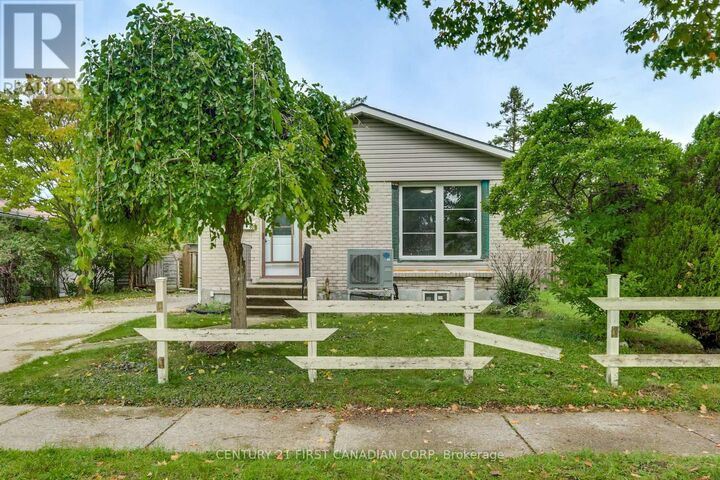 Property Photo: 63 Renny Crescent Main ON N6E 2C4