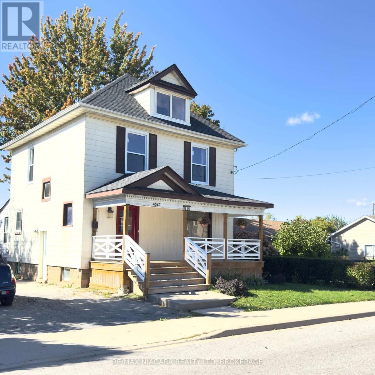 Property Photo:  4825 Crysler Avenue  ON L2E 3W3 