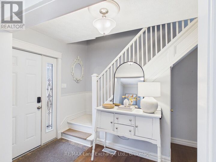 Property Photo: 842 Olde Victoria Street ON N2Z 2B3
