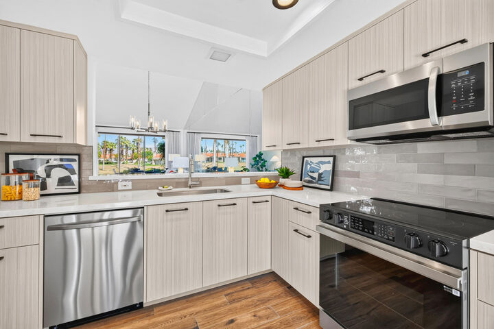 Property Photo: 76602 Daffodil CA 92211