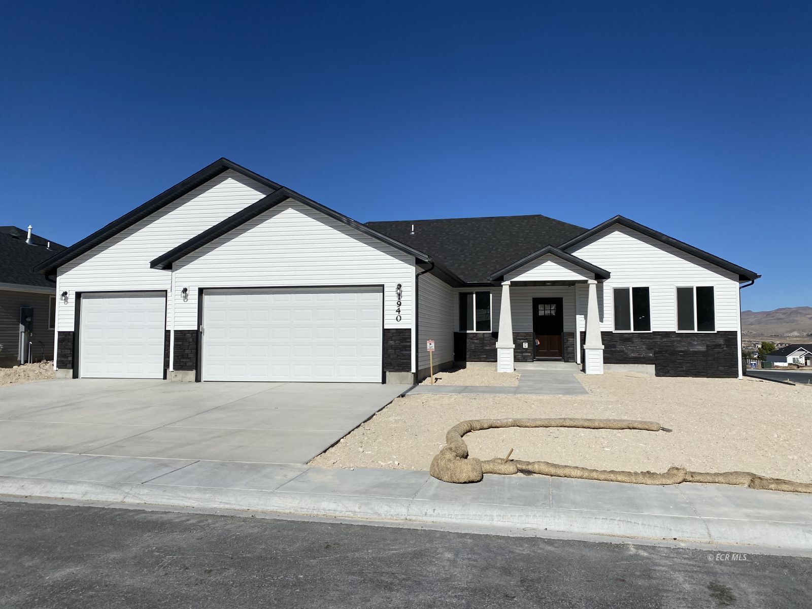 Property Photo:  488 Flora Plaza  NV 89815 