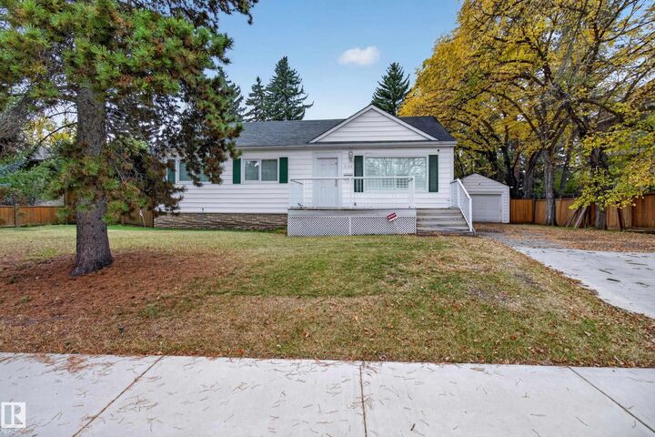 Property Photo:  5422 110 Street NW  AB T6H 3E1 