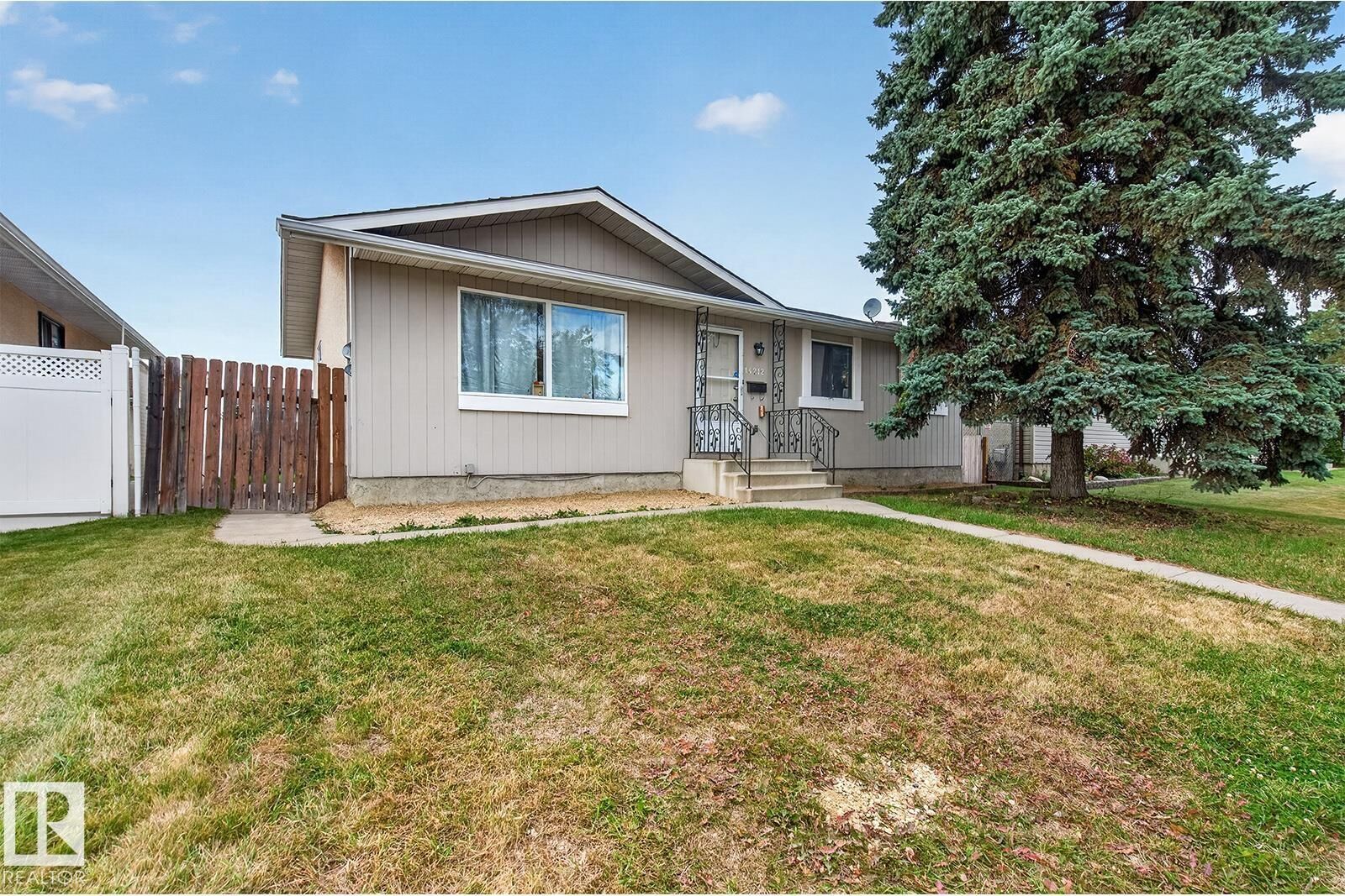 Property Photo:  14212 114 Street NW  AB T5X 3Z8 