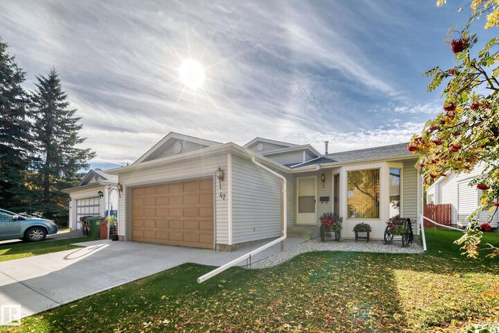 Property Photo:  47 Deerbourne Drive  AB T8N 4R2 