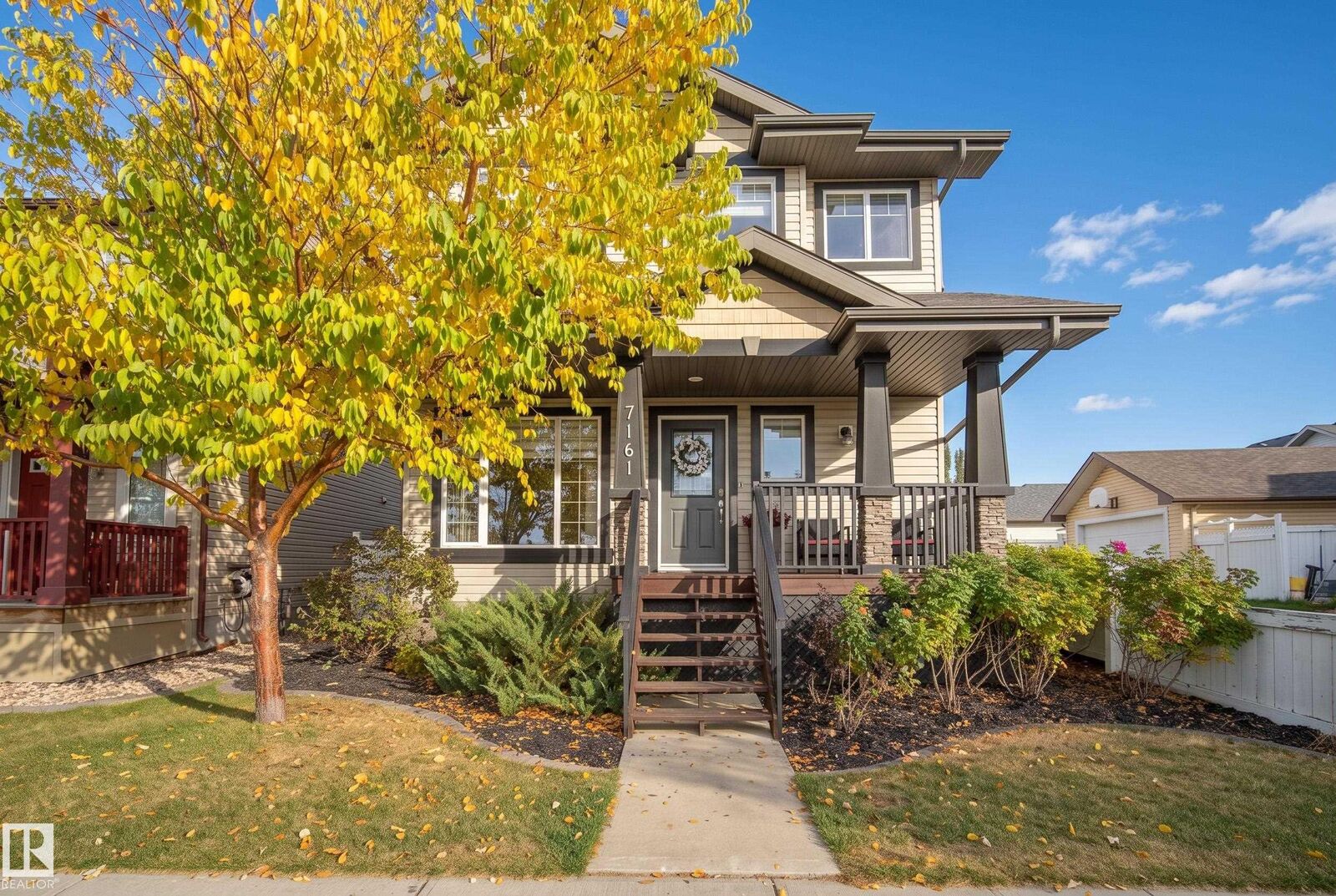 Property Photo:  7161 South Terwillegar Drive NW  AB T6R 0P3 