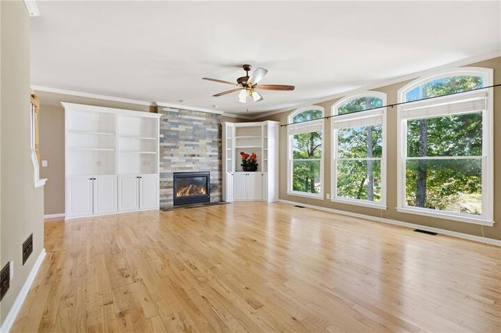 Property Photo: 1832 Shores Ridge Court GA 30024