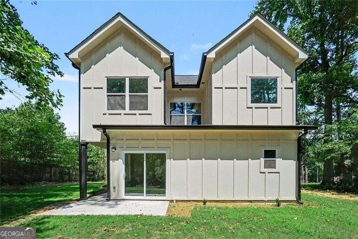 Property Photo: 6320 Crystal Cove Trail GA 30506