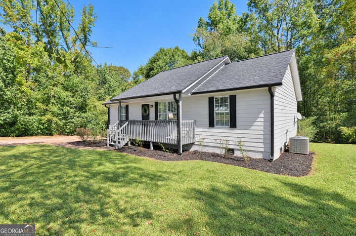 Property Photo:  200 Prestigious Place  GA 30276 