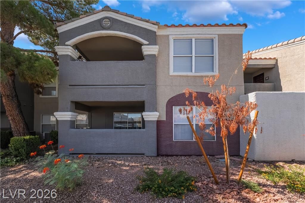 Property Photo:  5055 West Hacienda Avenue 2127  NV 89118 