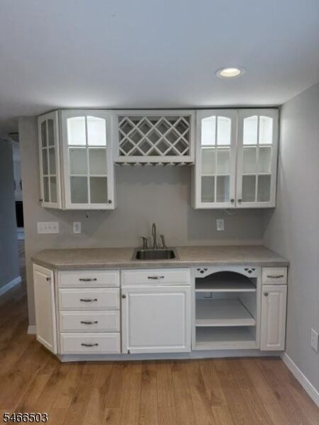 Property Photo:  5 Linabury Ln  NJ 07930 