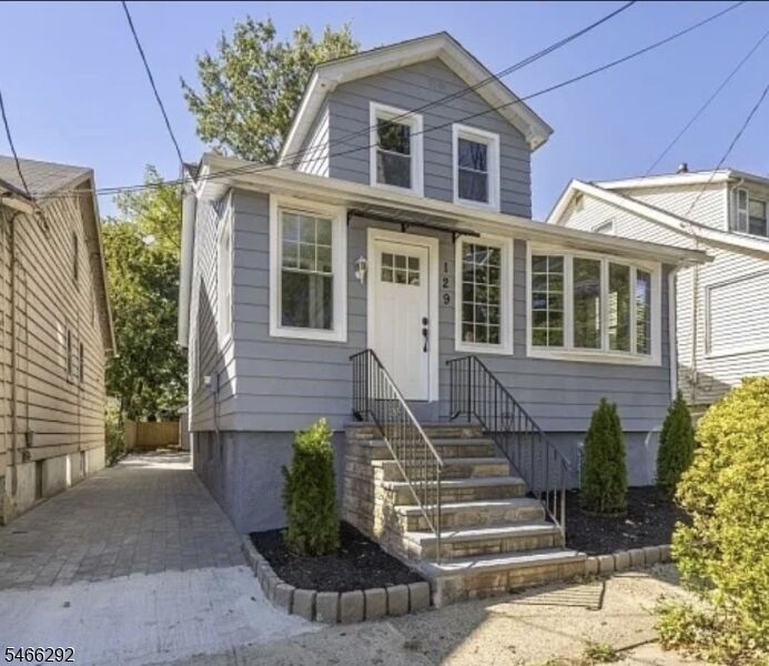 Property Photo:  129 Laurel Ave  NJ 07083 