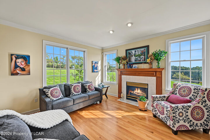 Property Photo:  667 Culver Hill Road  PA 18643 