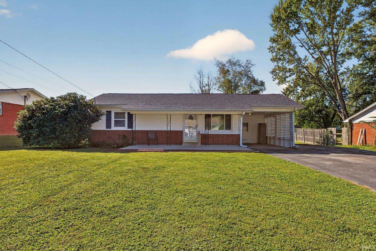 Property Photo: 6021 W Merry Way Lane IN 47404