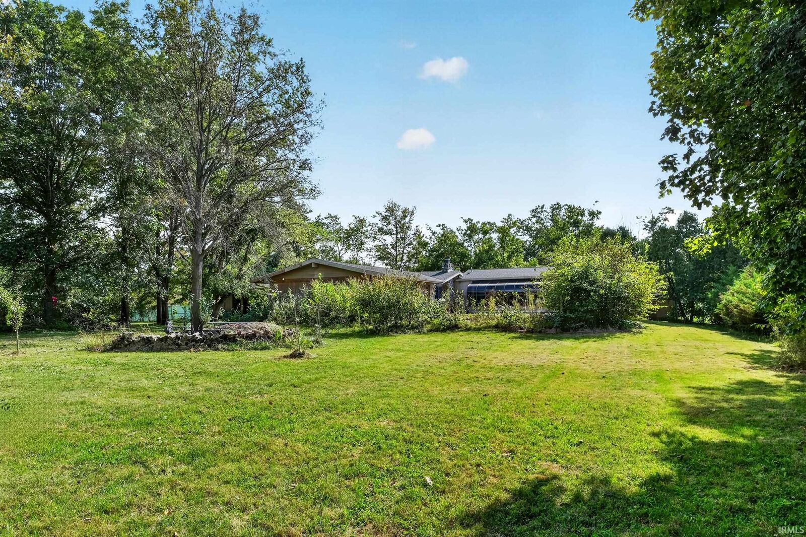 Property Photo: 2112 W Sun Valley Parkway IN 47303