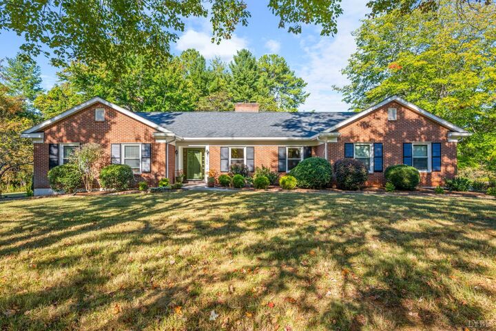 Property Photo:  1090 Meriwether Circle  VA 24503 
