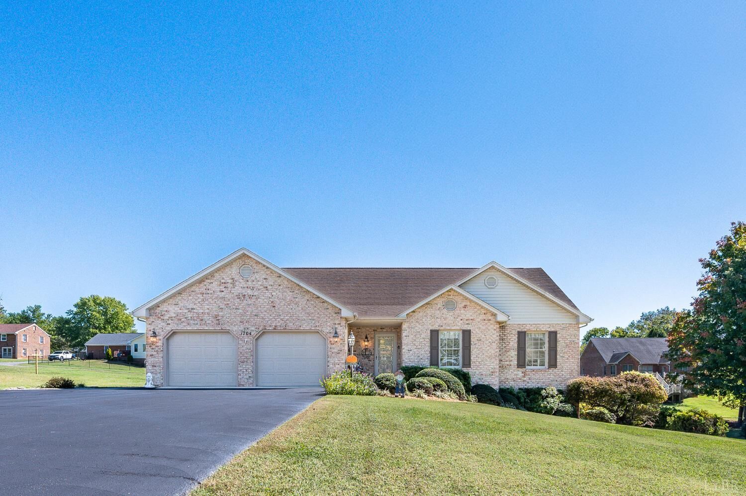 Property Photo:  1704 Wycliffe Street  VA 24523 