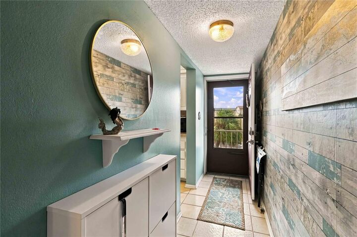 Property Photo:  3617 Lake Bayshore Drive 401  FL 34205 